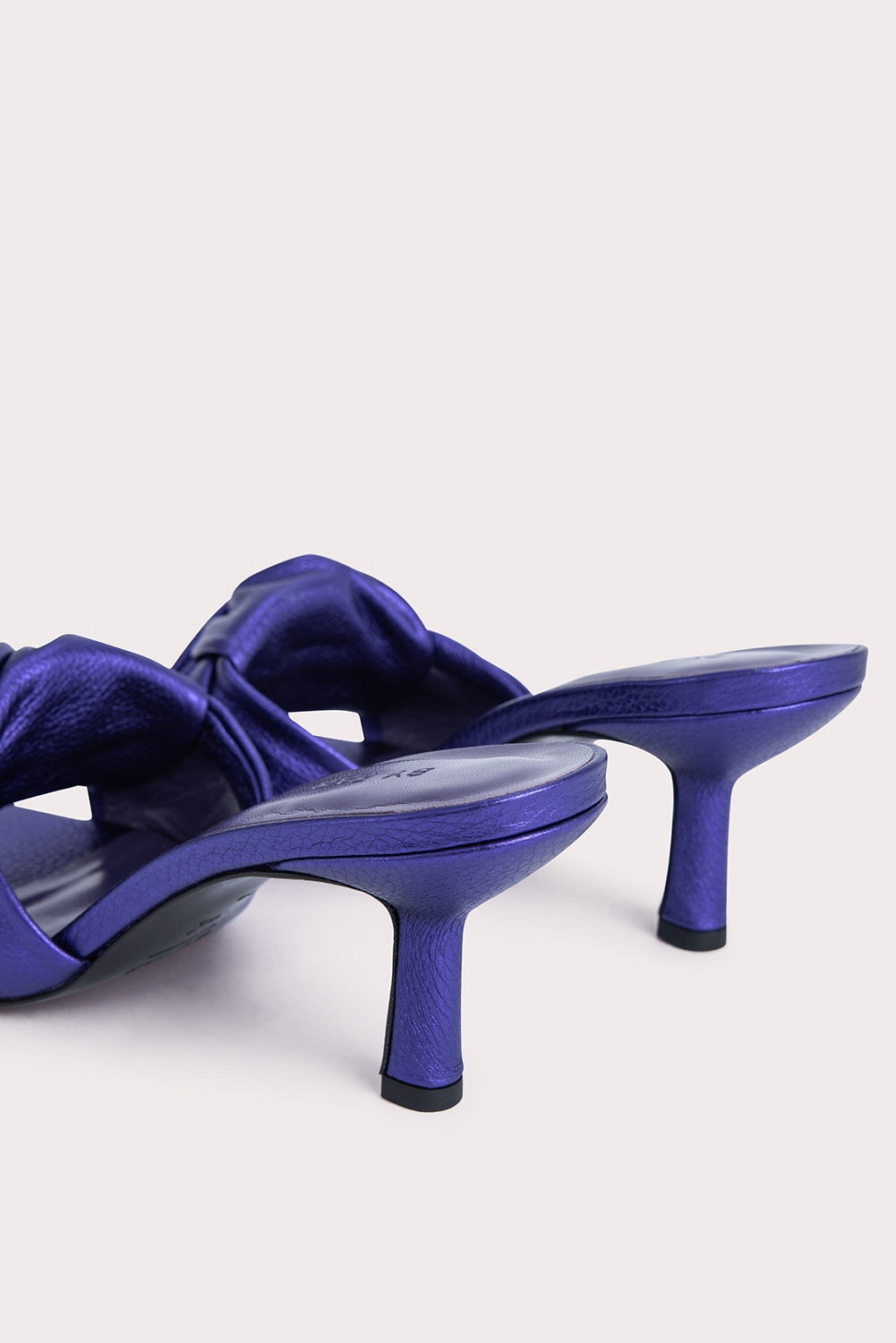 Lana Ultraviolet Metallic Grain Leather - 7