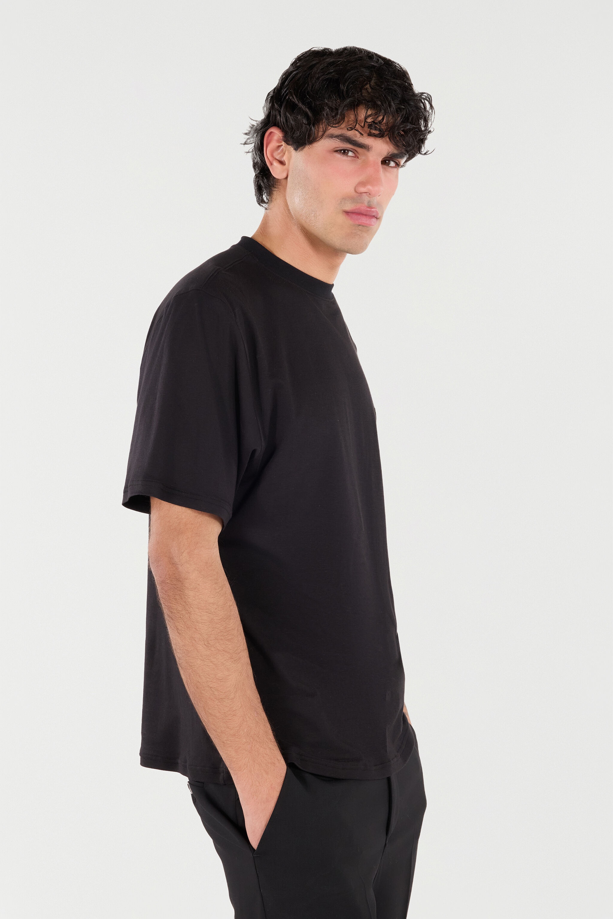 T-Shirt with Logo Patch - 6
