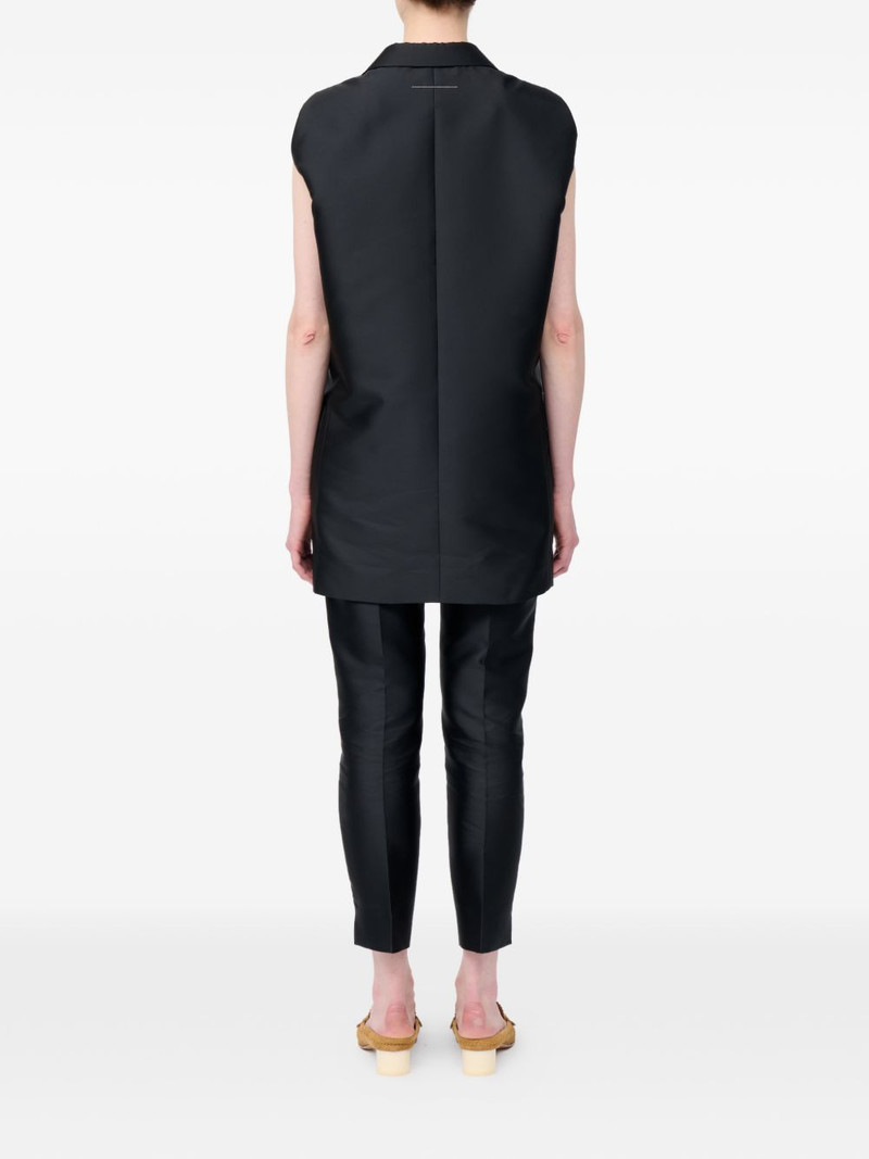 sleeveless waistcoat 4