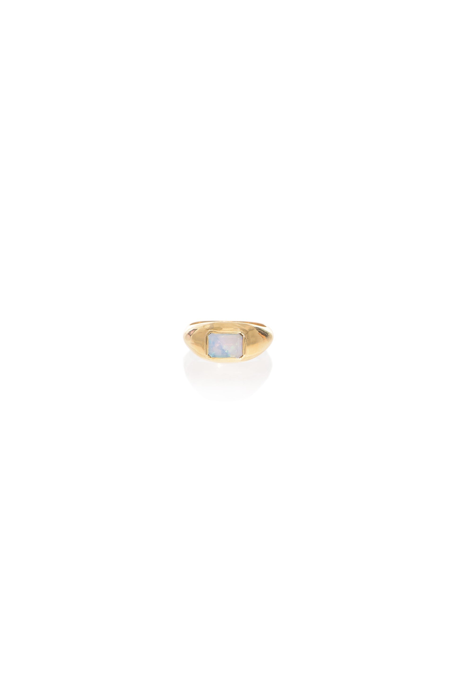 Small Ring 18k Gold with Mother of Pearl Stone - 2