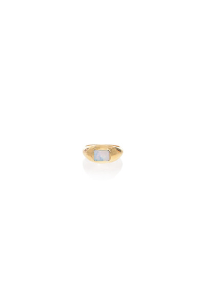 GABRIELA HEARST Small Ring 18k Gold with Mother of Pearl Stone outlook