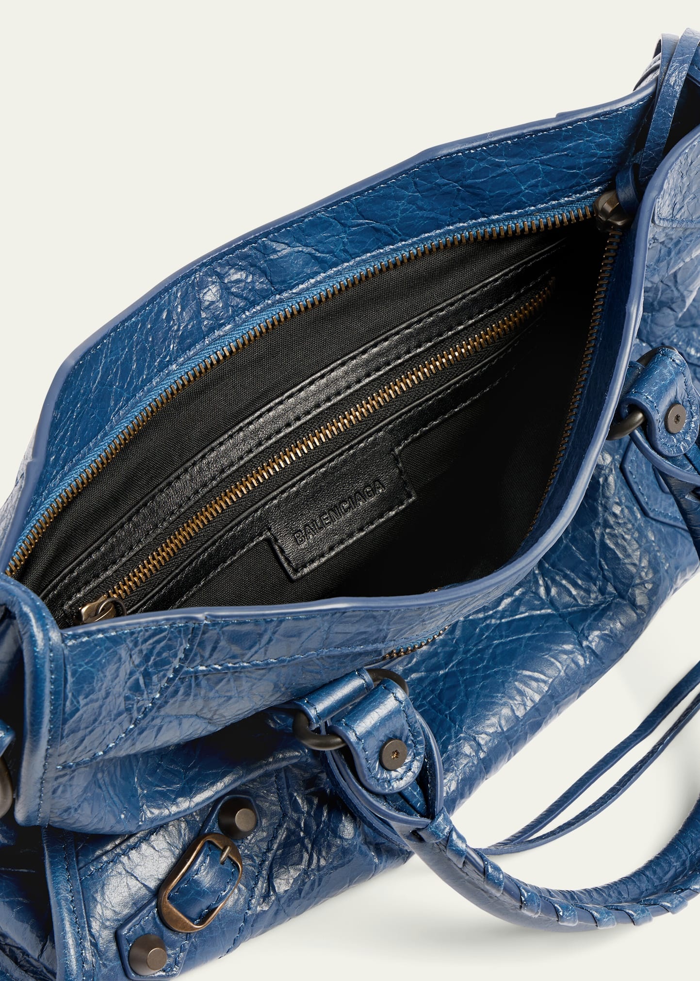 Le City Medium Crinkled Leather Top-Handle Bag - 4