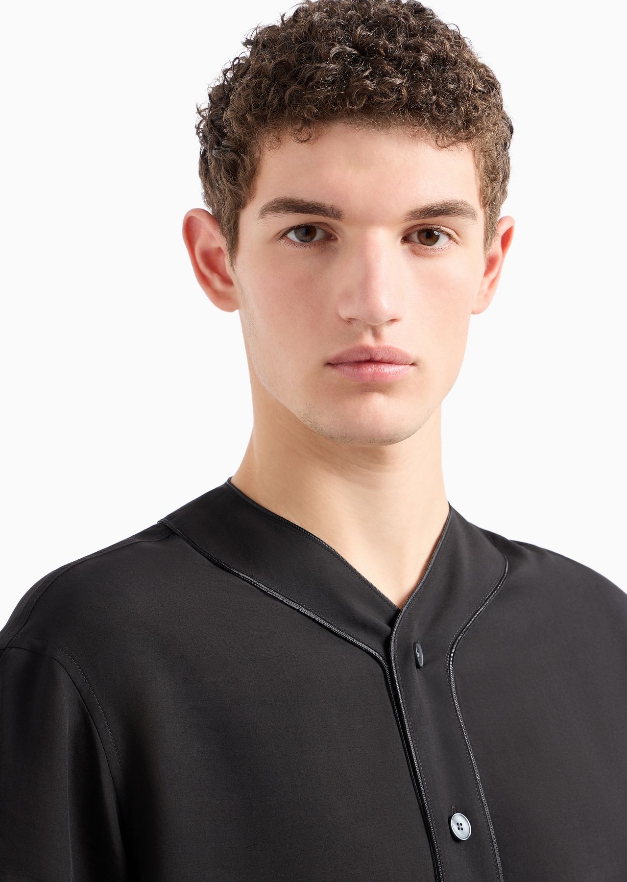 Short-sleeved, comfort-fit, V-neck Lyocell shirt - 5