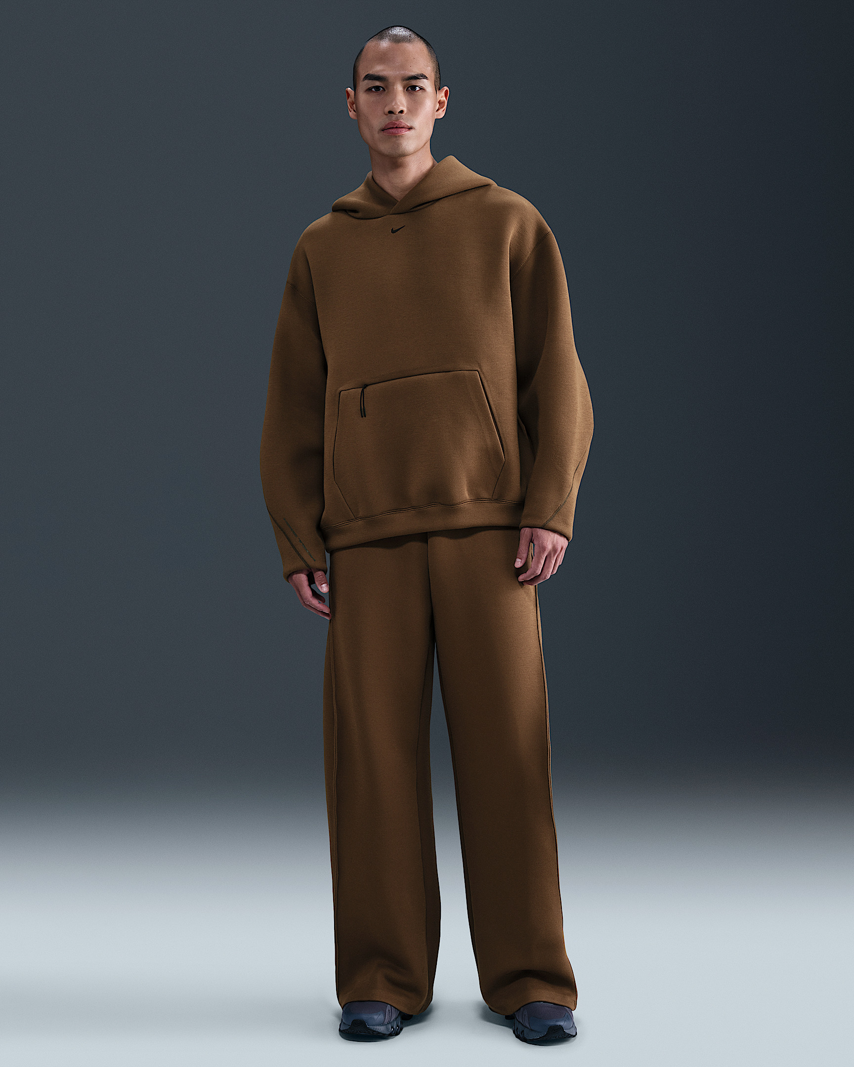 Nike Tech Men's Fleece Oversized Hoodie - 4