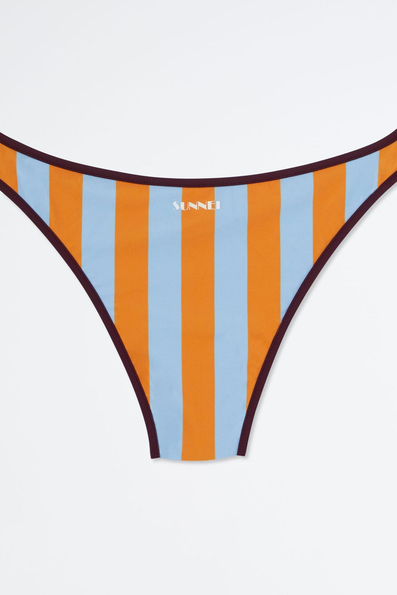 BURGUNDY REVERSIBLE BIKINI 3