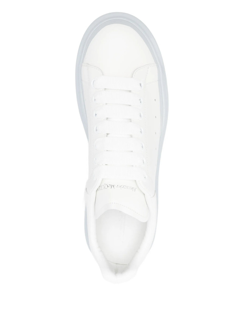 Alexander McQueen Alexander Mcqueen MCQUEEN CHUNKY SNEAKER RUBBER LAQUER BASE outlook