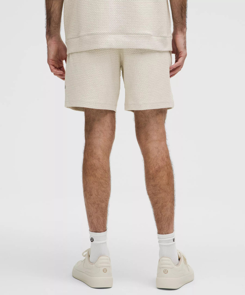Textured Double-Knit Cotton Short 7" 3