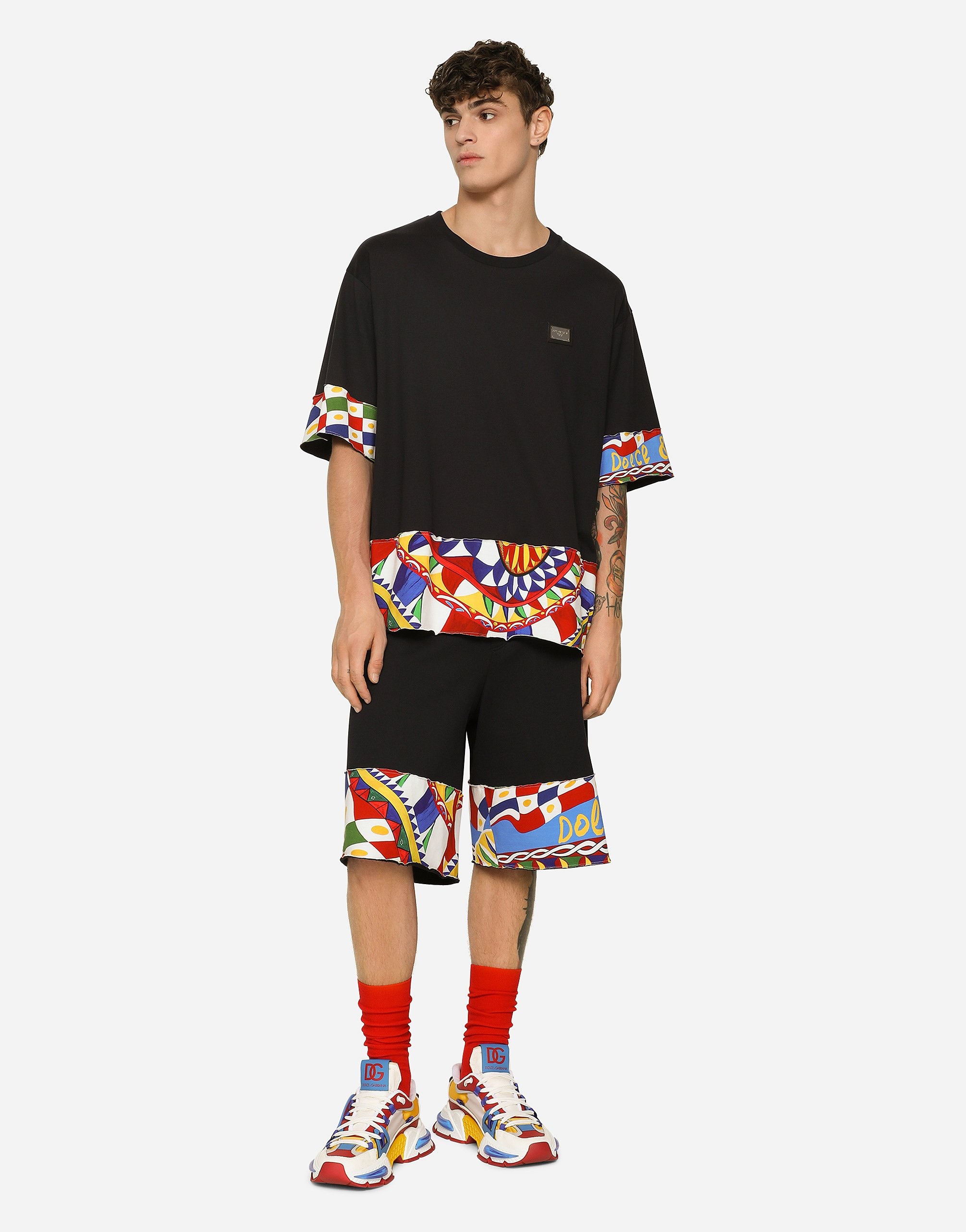 Jersey jogging shorts with printed trims - 2