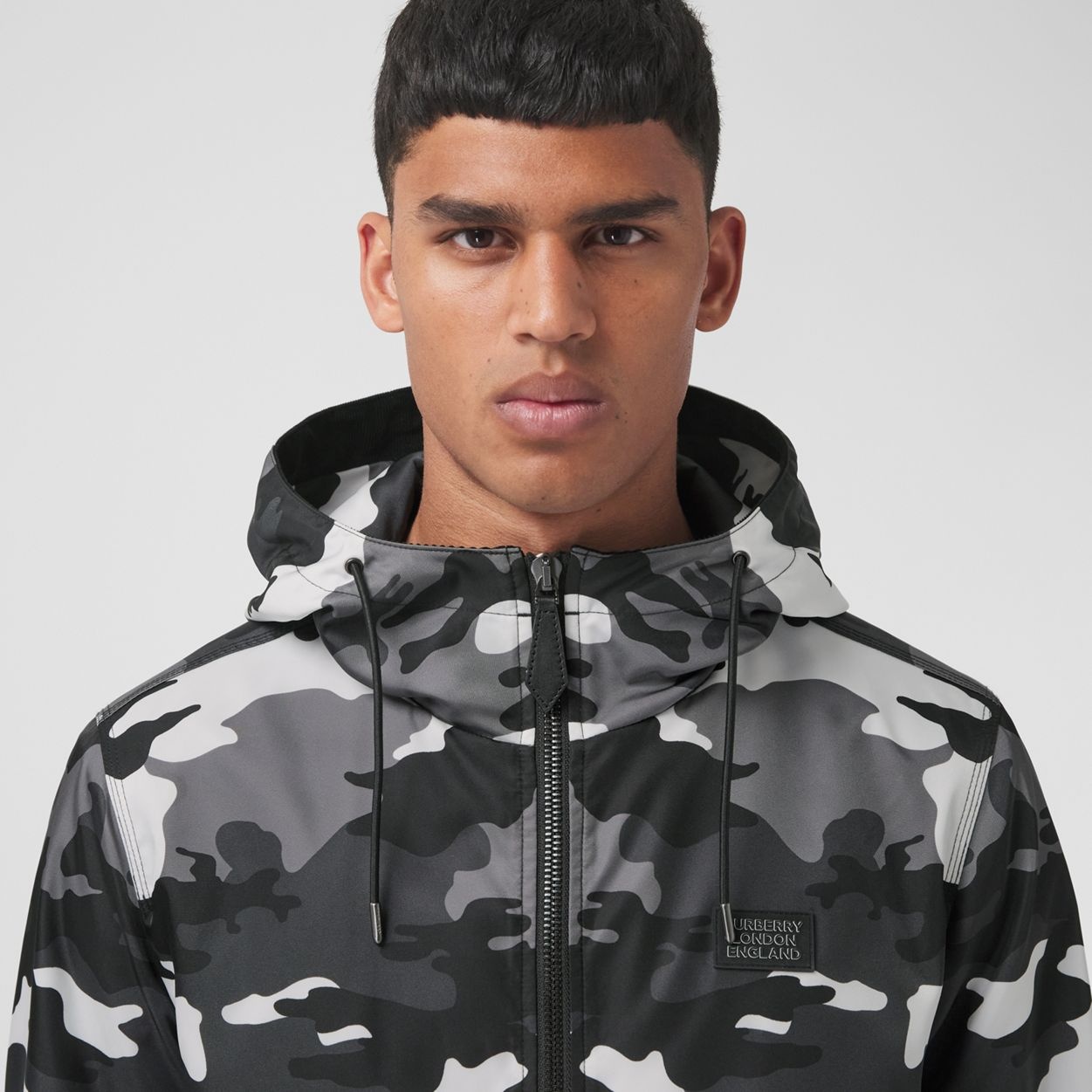 Camouflage Print Lightweight Hooded Jacket - 3