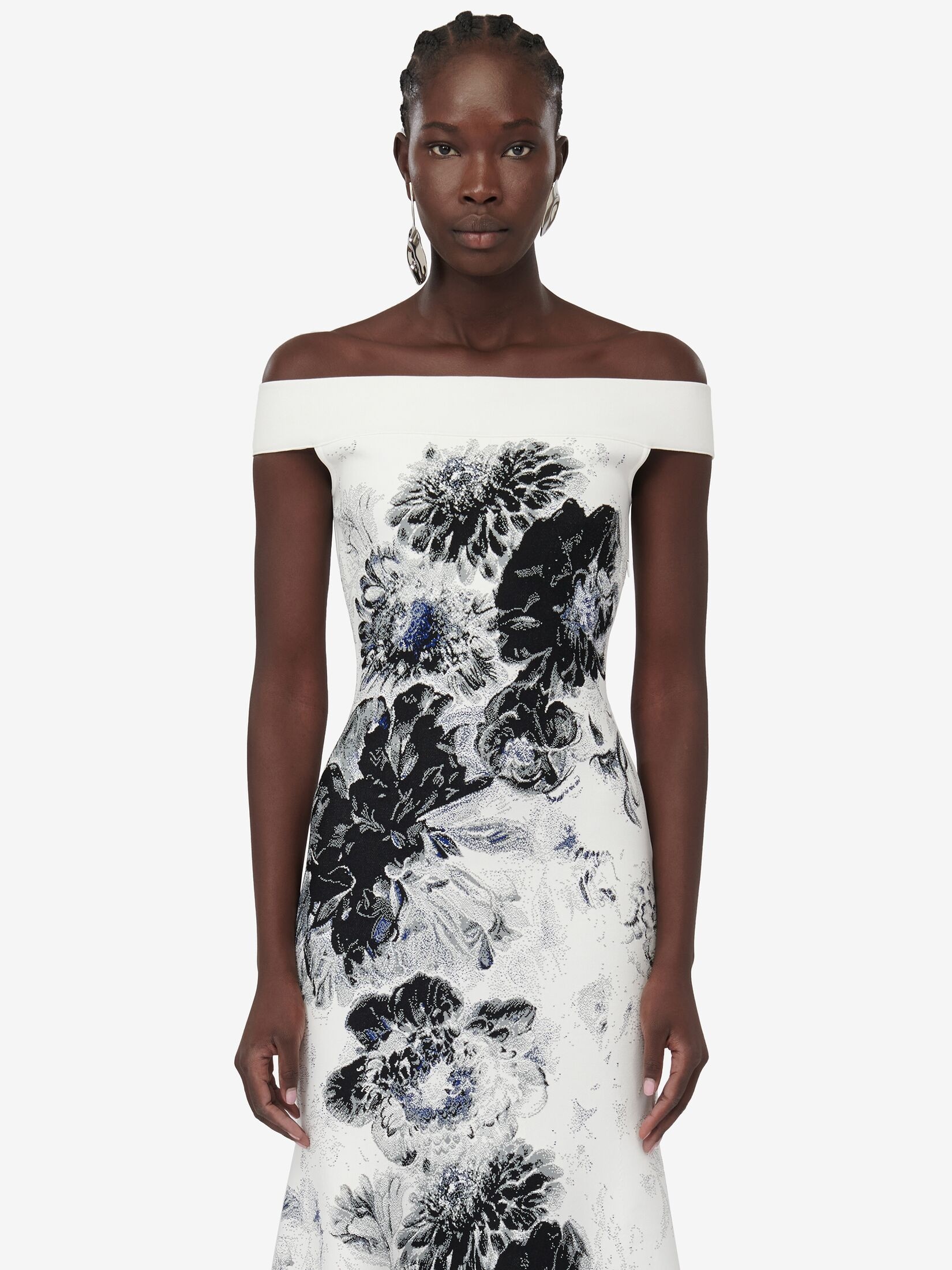 Women's Chiaroscuro Jacquard Dress in White/black/blue - 5