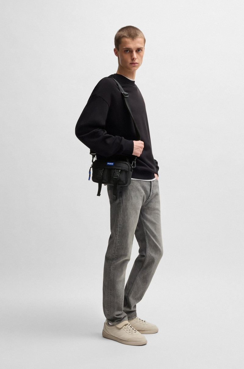 HUGO REPORTER BAG WITH BLUE LOGO LABEL outlook