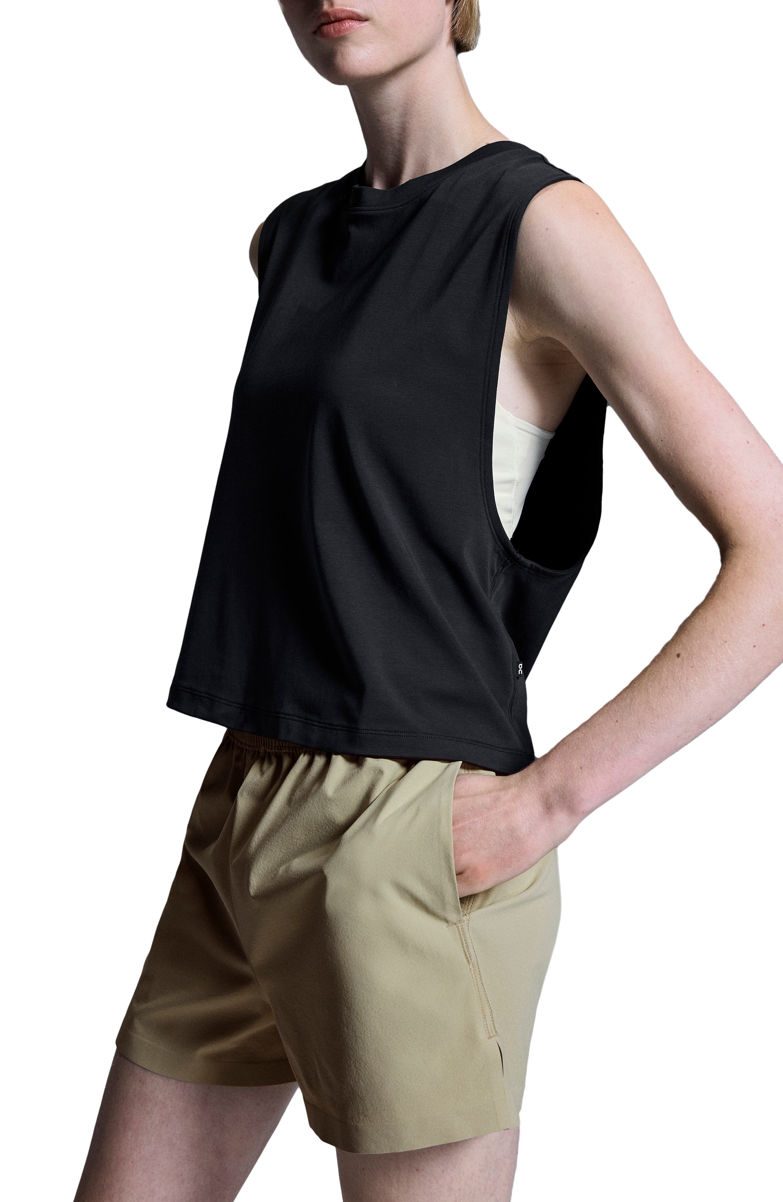 On Focus Sleeveless Running Crop Top in Black at Nordstrom - 3