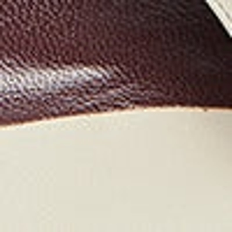 Graphic Thong Kitten Heel in Leather 4