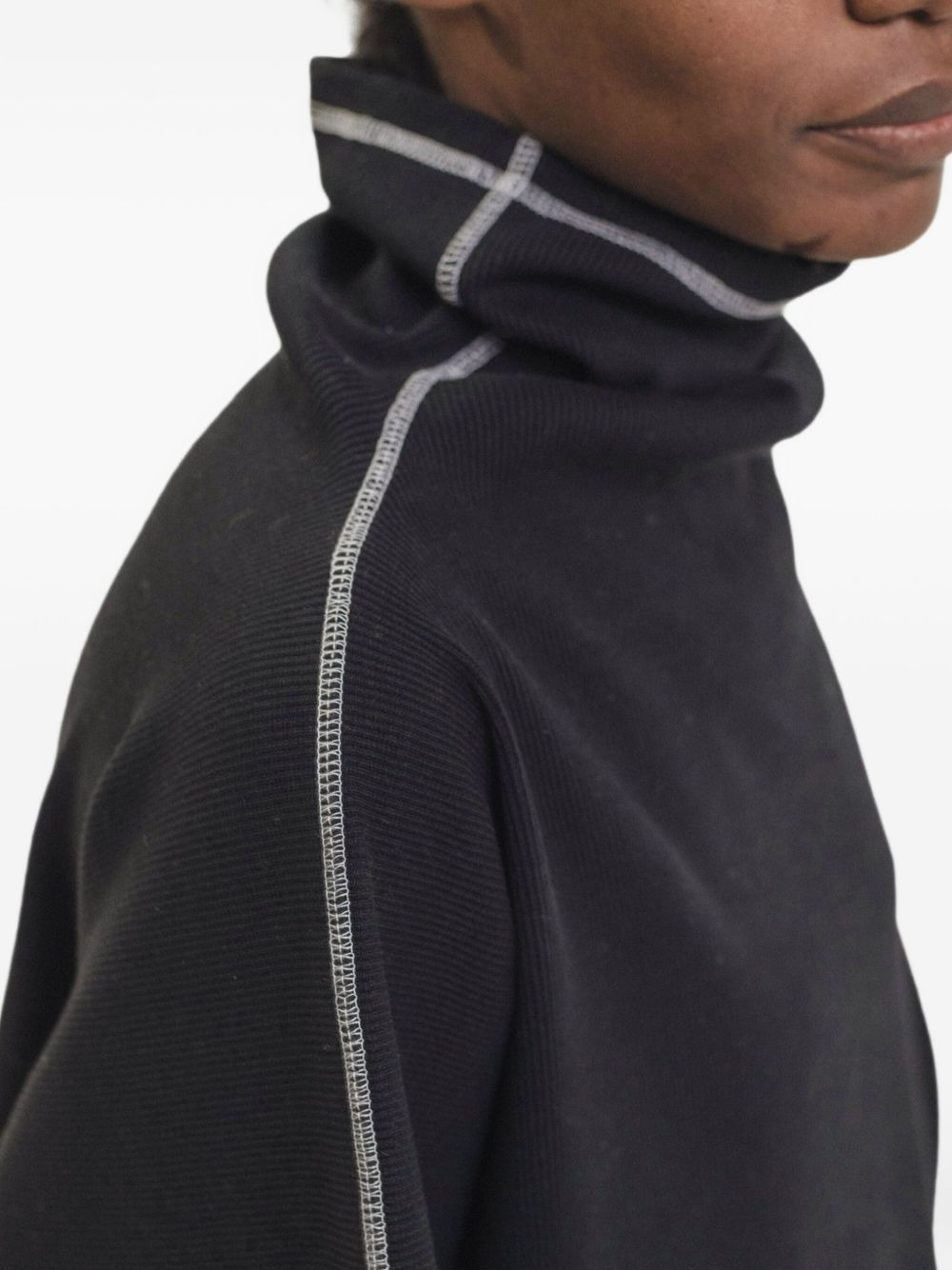 Camer contrast-stitch turtleneck top - 3