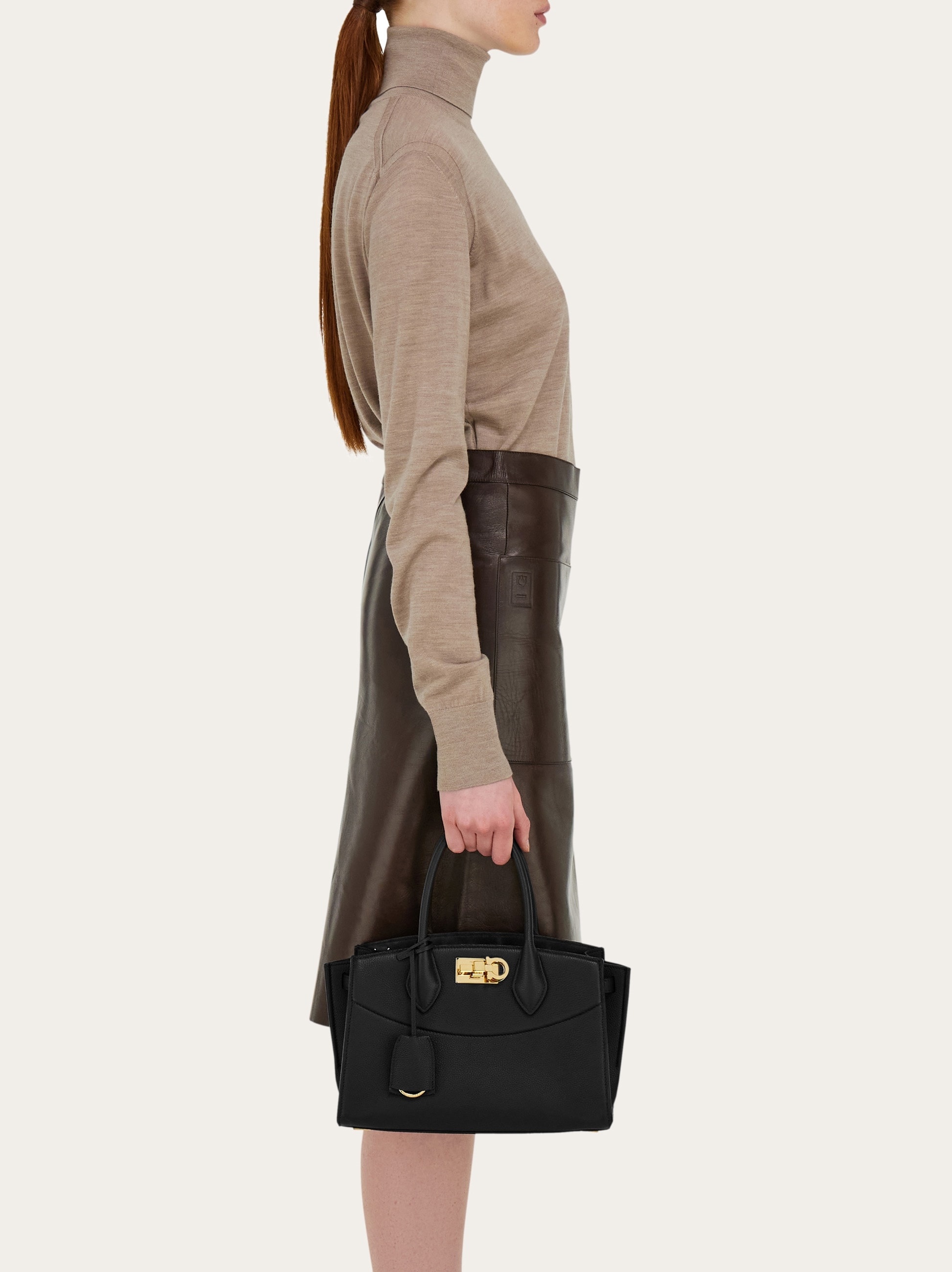 New Ferragamo Studio soft bag (M) - 2
