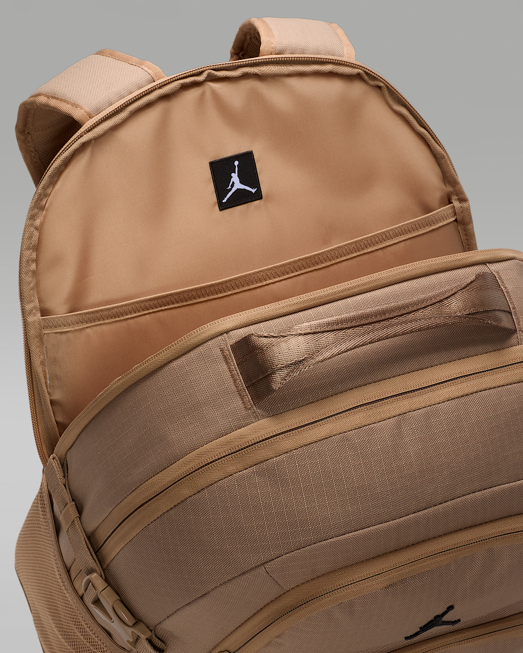 Jordan Blacktop Backpack (25L) - 5