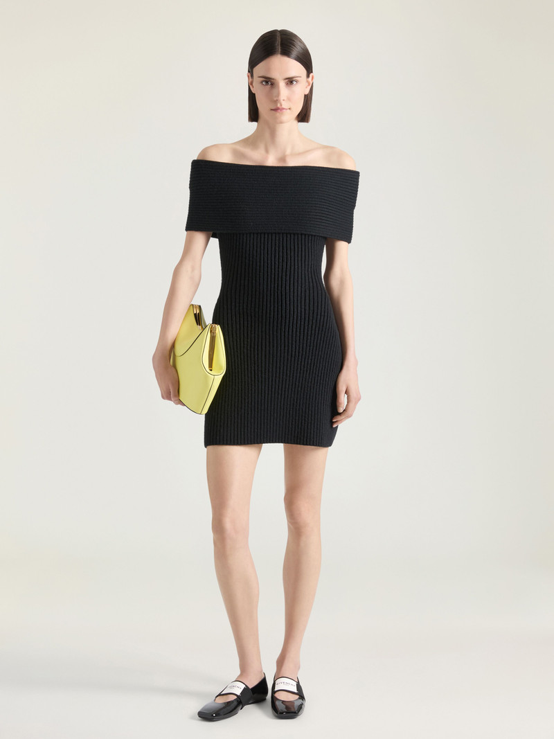 Givenchy FACET CLUTCH IN LEATHER outlook