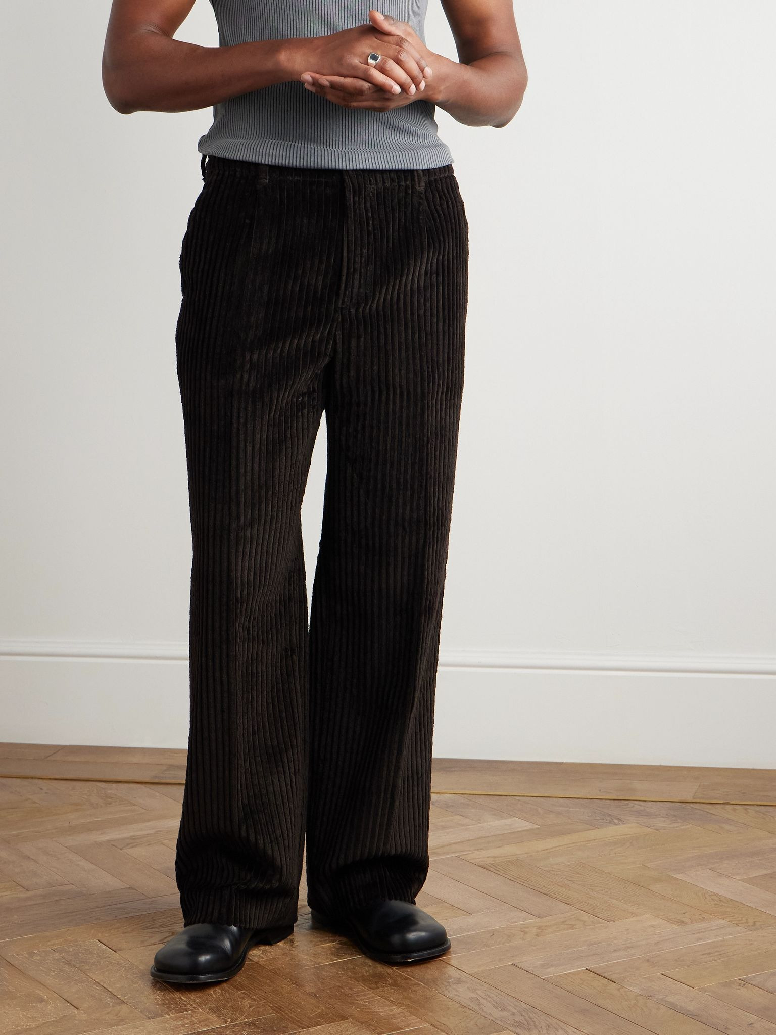 Borrowed Chino Wide-Leg Pleated Wool-Corduroy Trousers Brown - 3