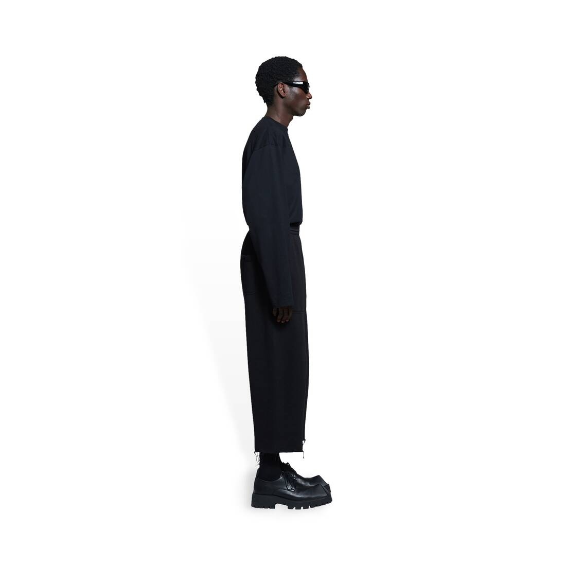 Men's Cropped Sweatpants in Black - 3