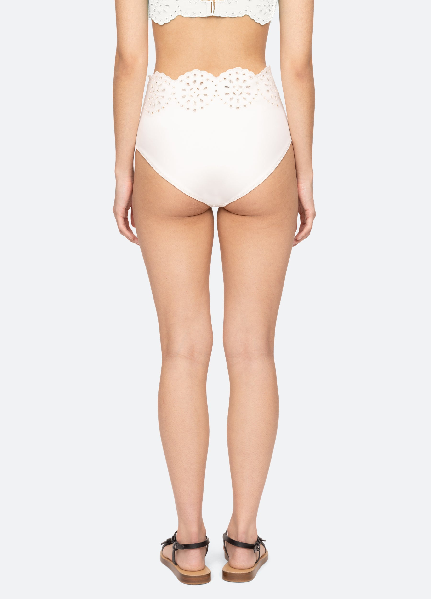 Mae Bikini Bottom - 2