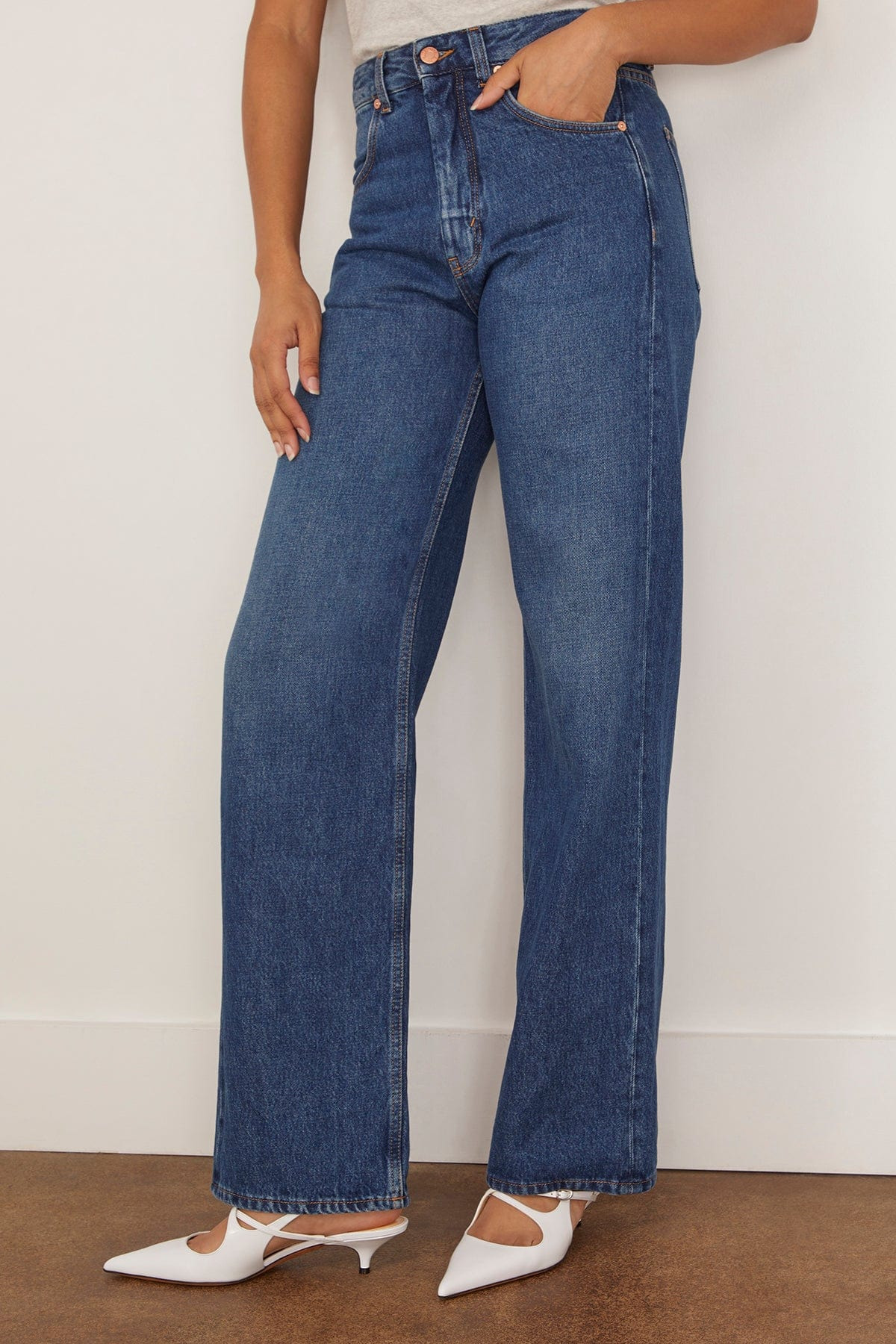 Ease Organic Cotton Denim Jean in Mid Blue - 3