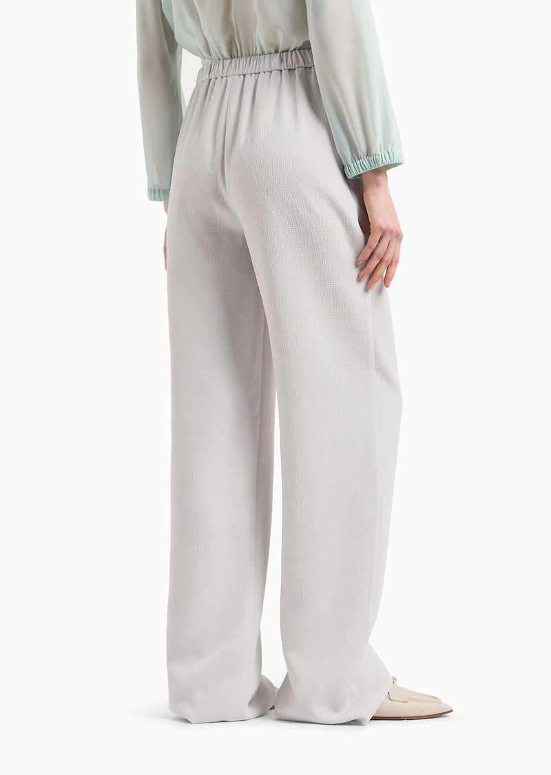 Technical seersucker trousers with darts 3