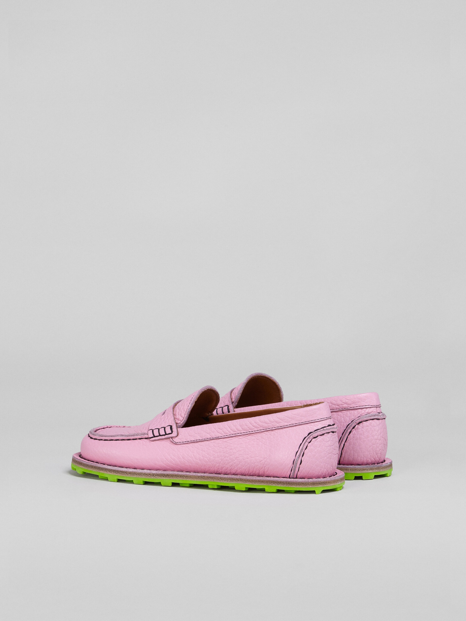 GRAINED CALF LEATHER MOCCASIN - 3