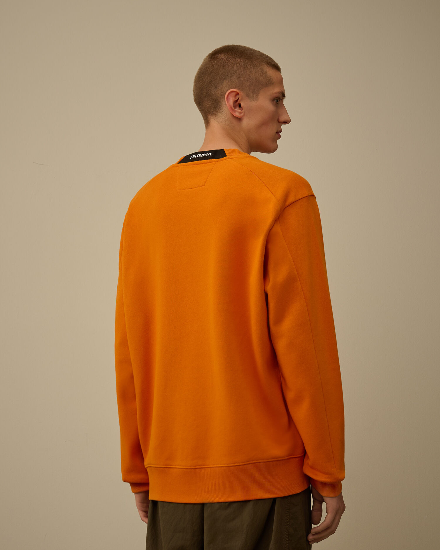 Diagonal Raised Fleece Crewneck Lens Sweatshirt - 4