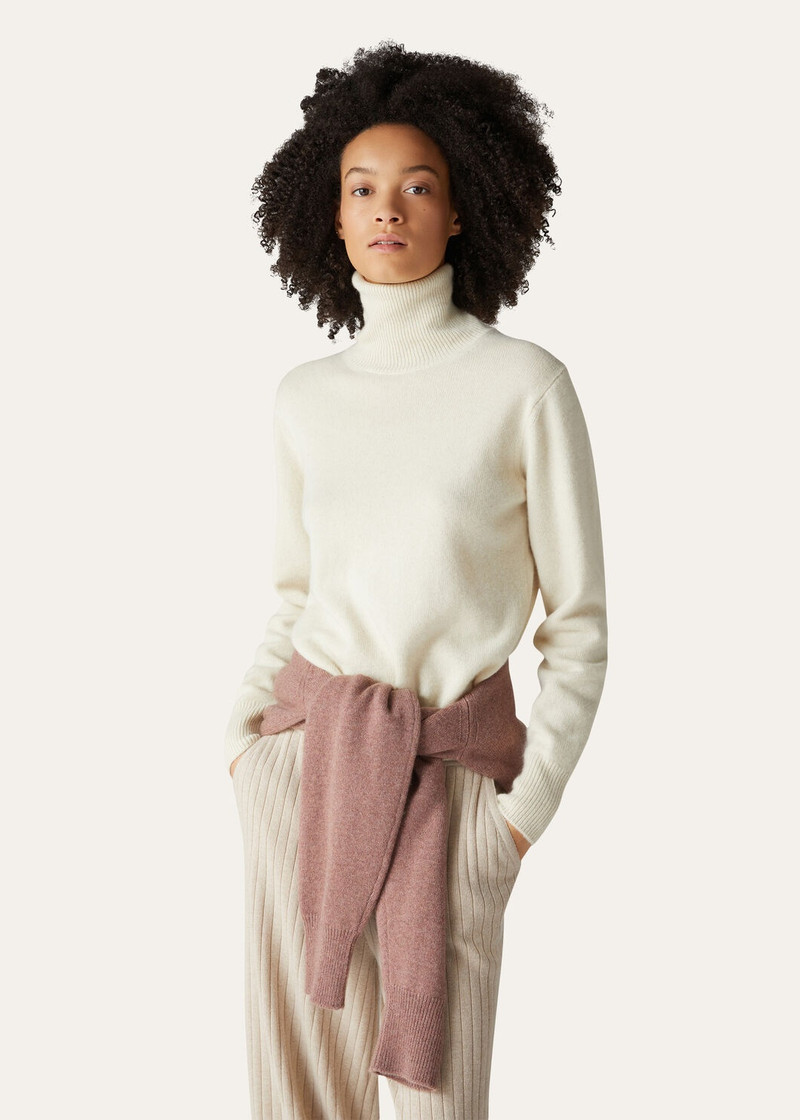 Loro Turtleneck 6