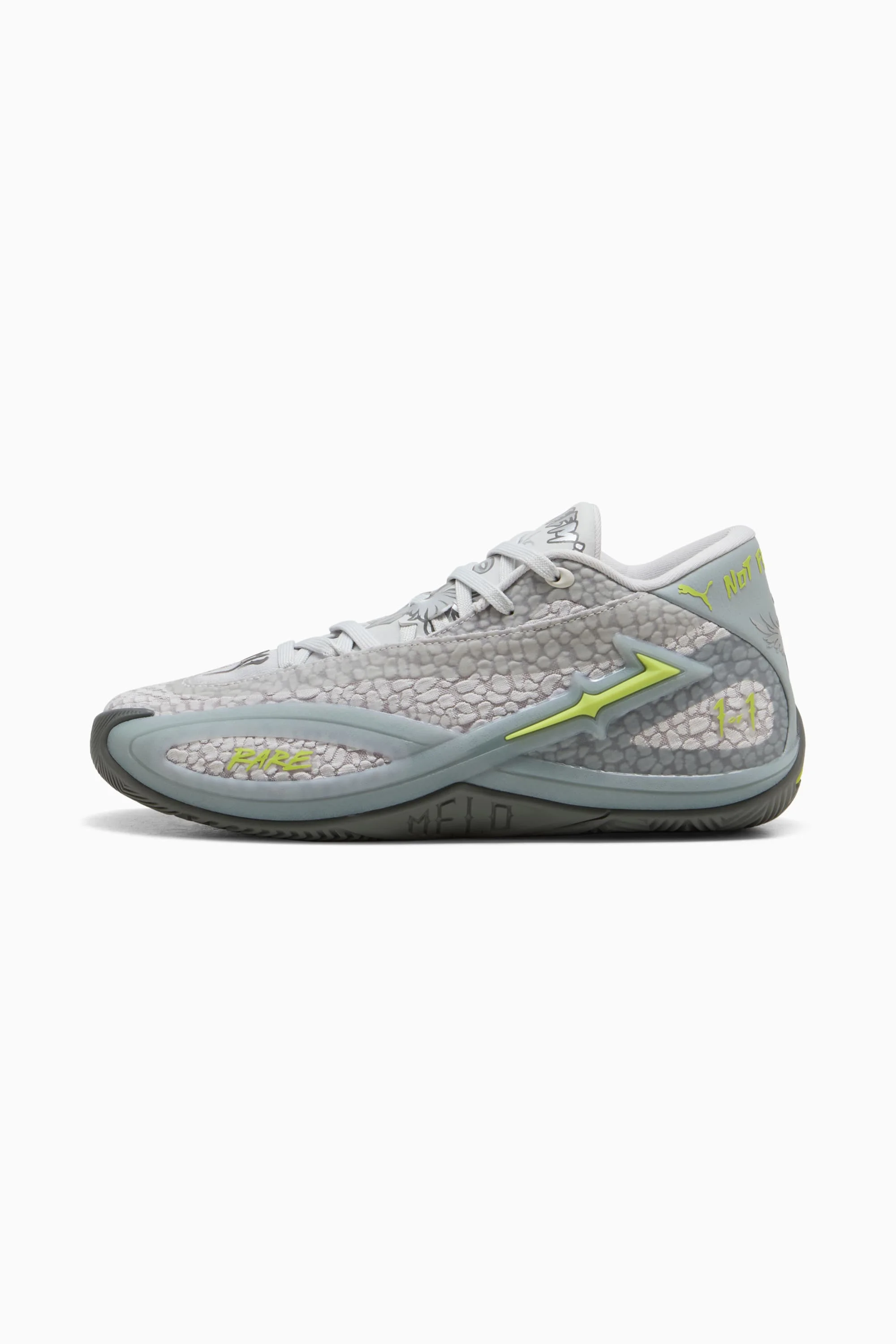 MB.06 Hills Basketball Shoes - 1