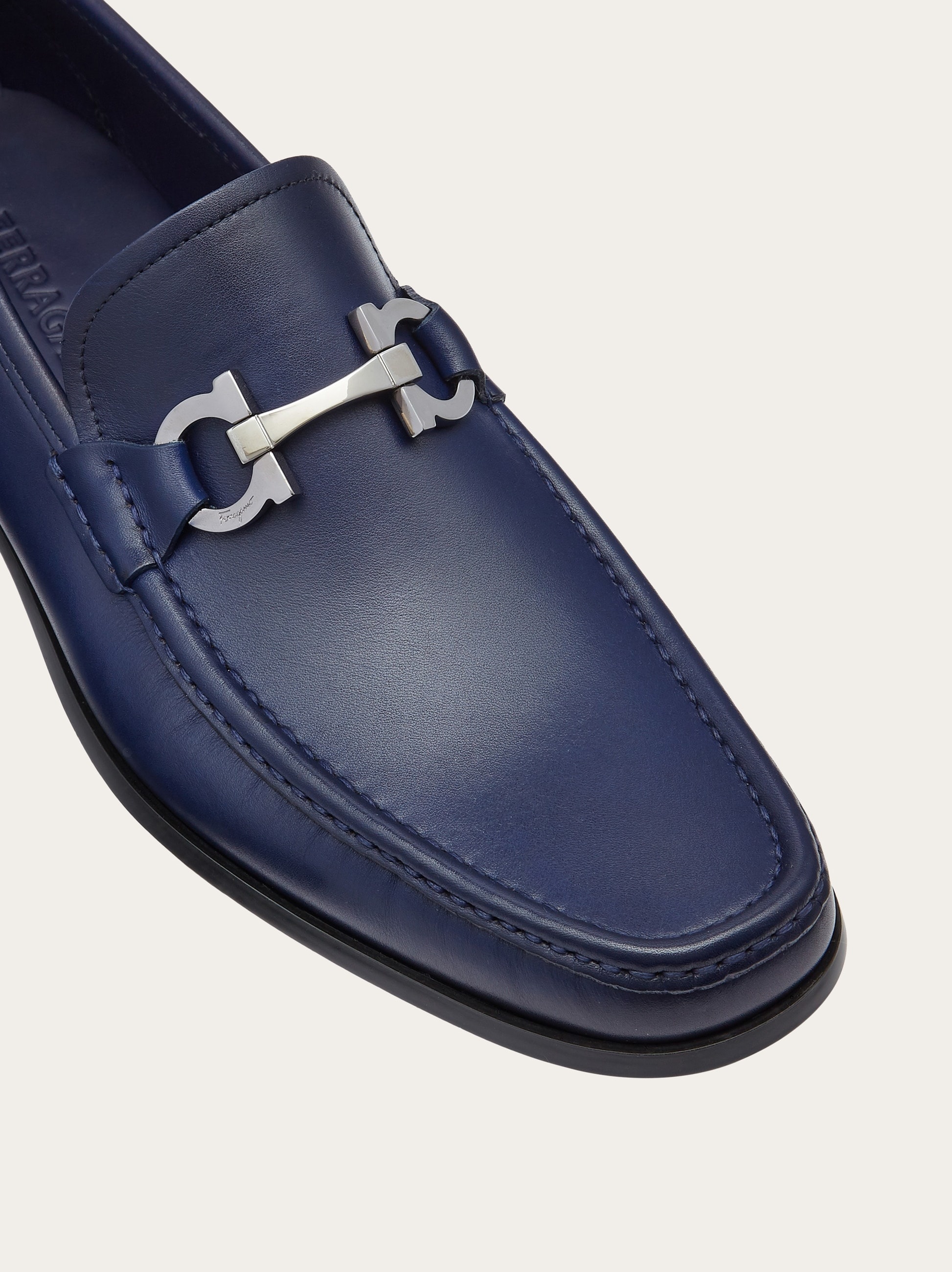 Moccasin with Gancini ornament - 6