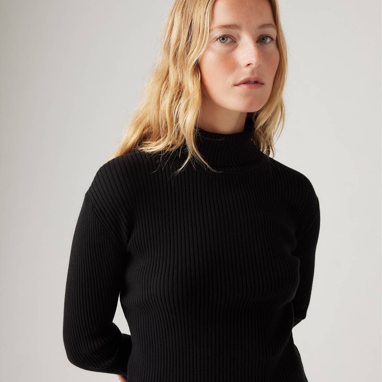 TULIP TURTLENECK SWEATER - 5