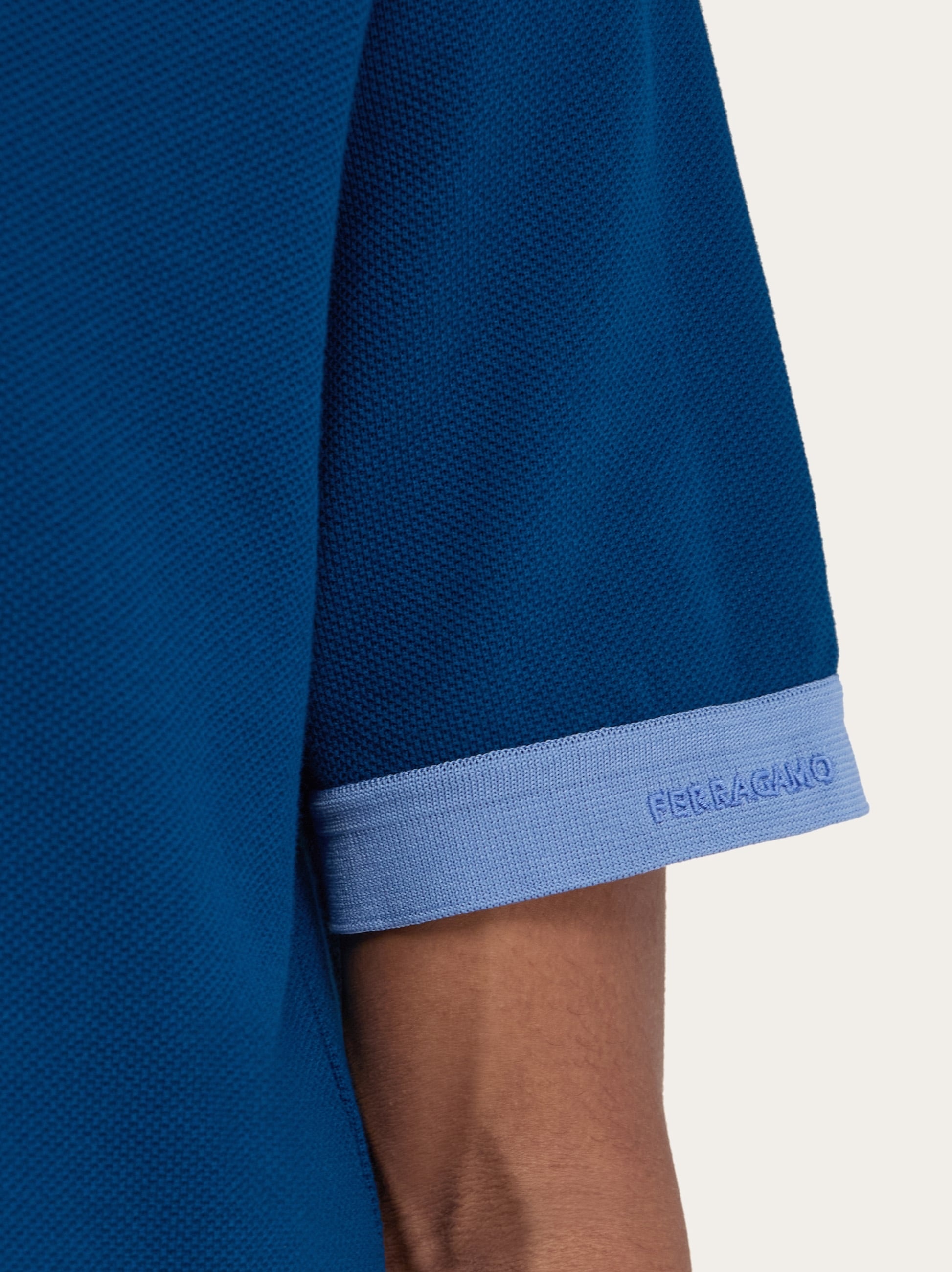 Polo shirt with contrasting sleeve detail - 5