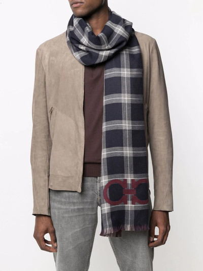 Salvatore Ferragamo Gancini-print checked scarf outlook