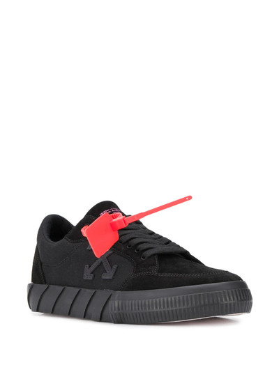 Off-White low Vulcanised sneakers outlook