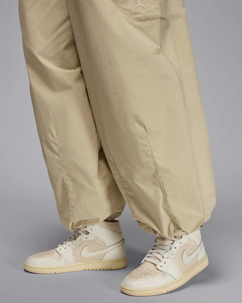 Jordan Flight Chicago Women's Parachute Pants 7