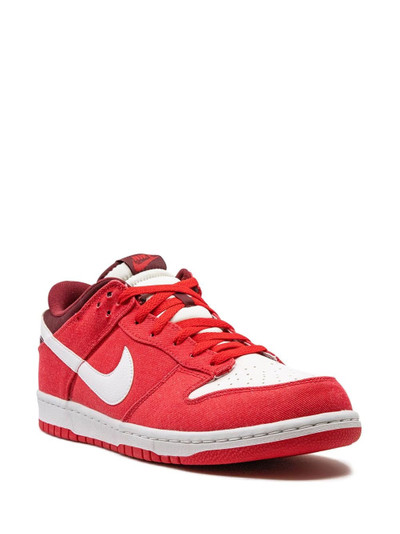 Nike Dunk Low "Hyper Red" sneakers outlook