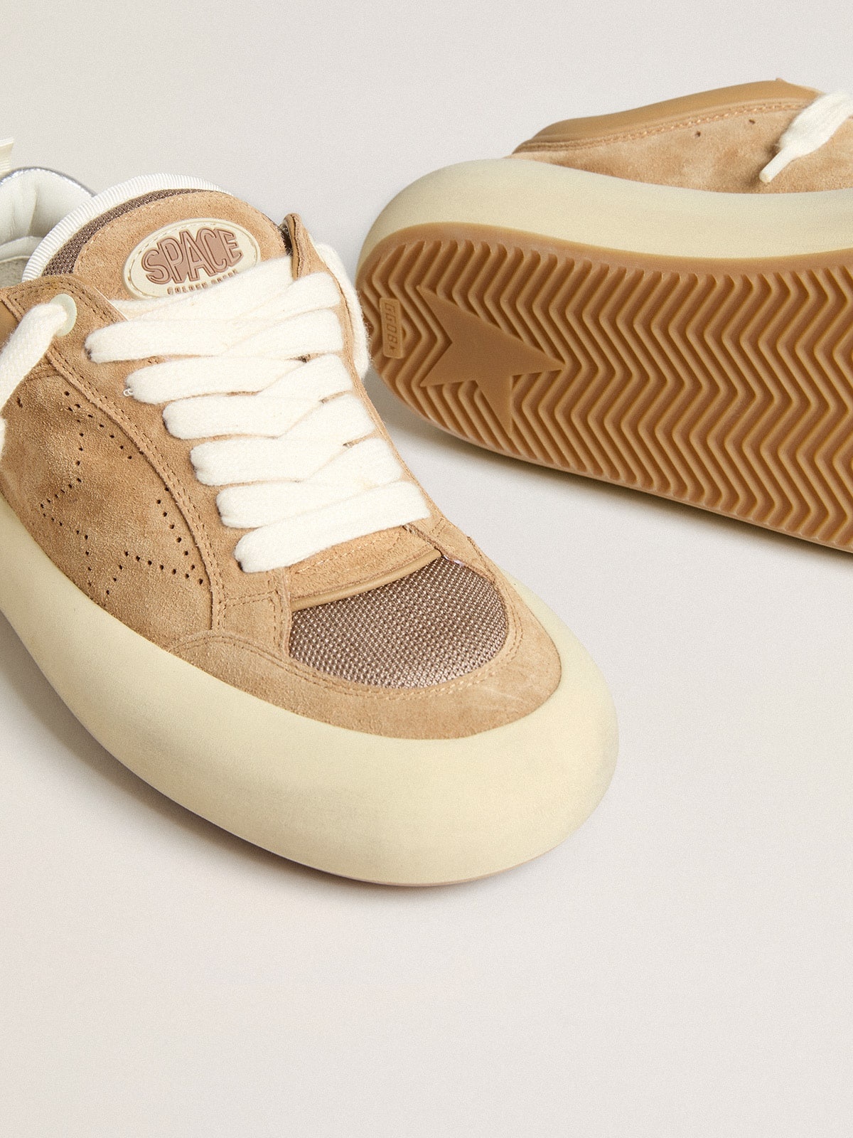 Women's Space-Star Cube in tobacco suede with perforated star - 3