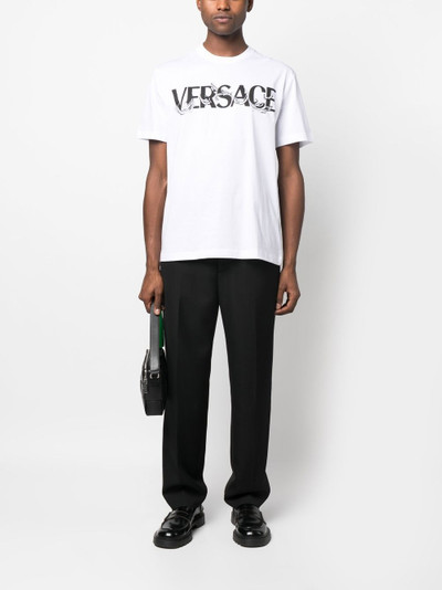 VERSACE logo-lettering baroque embroidery T-shirt outlook