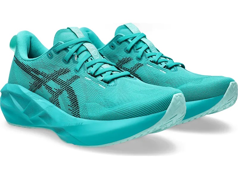 ASICS Novablast 5 - 6