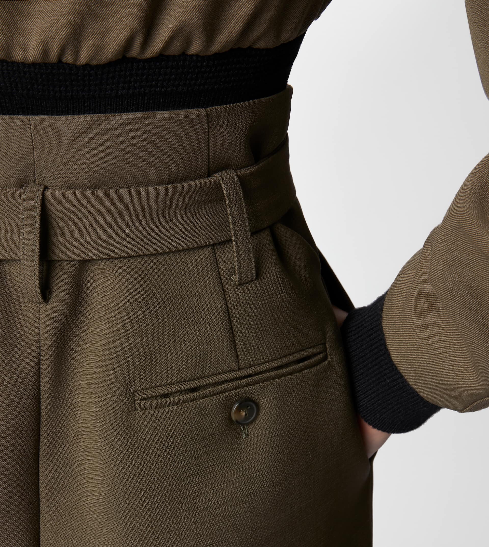PANTS IN WOOL WITH DARTS - GREEN - 6