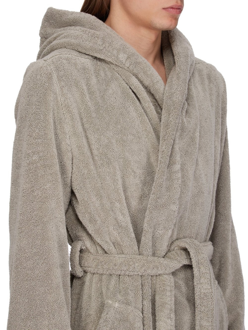 BATHROBE 4