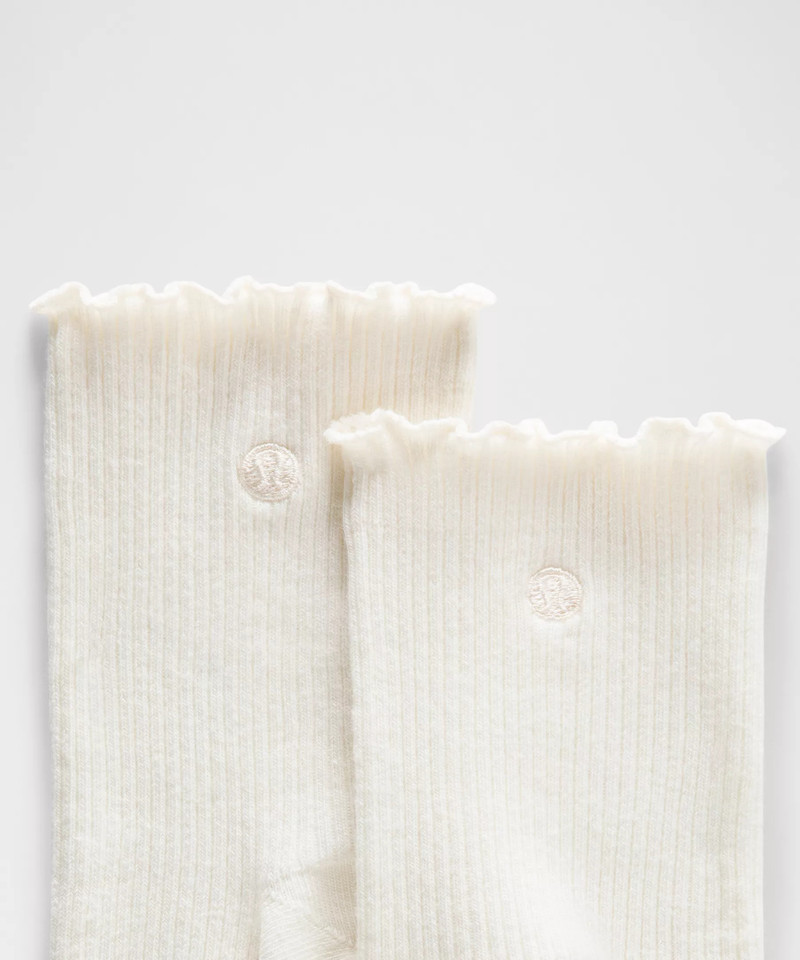lululemon Unisex Lettuce Edge Quarter Socks outlook