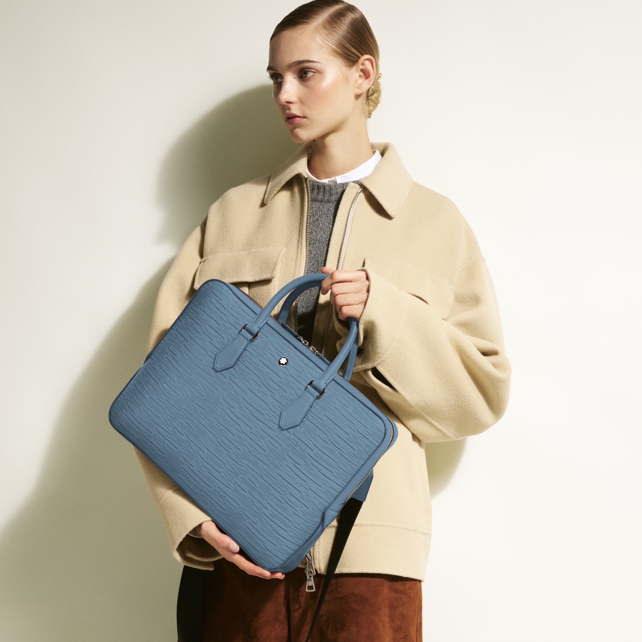 4810 thin document case - 9