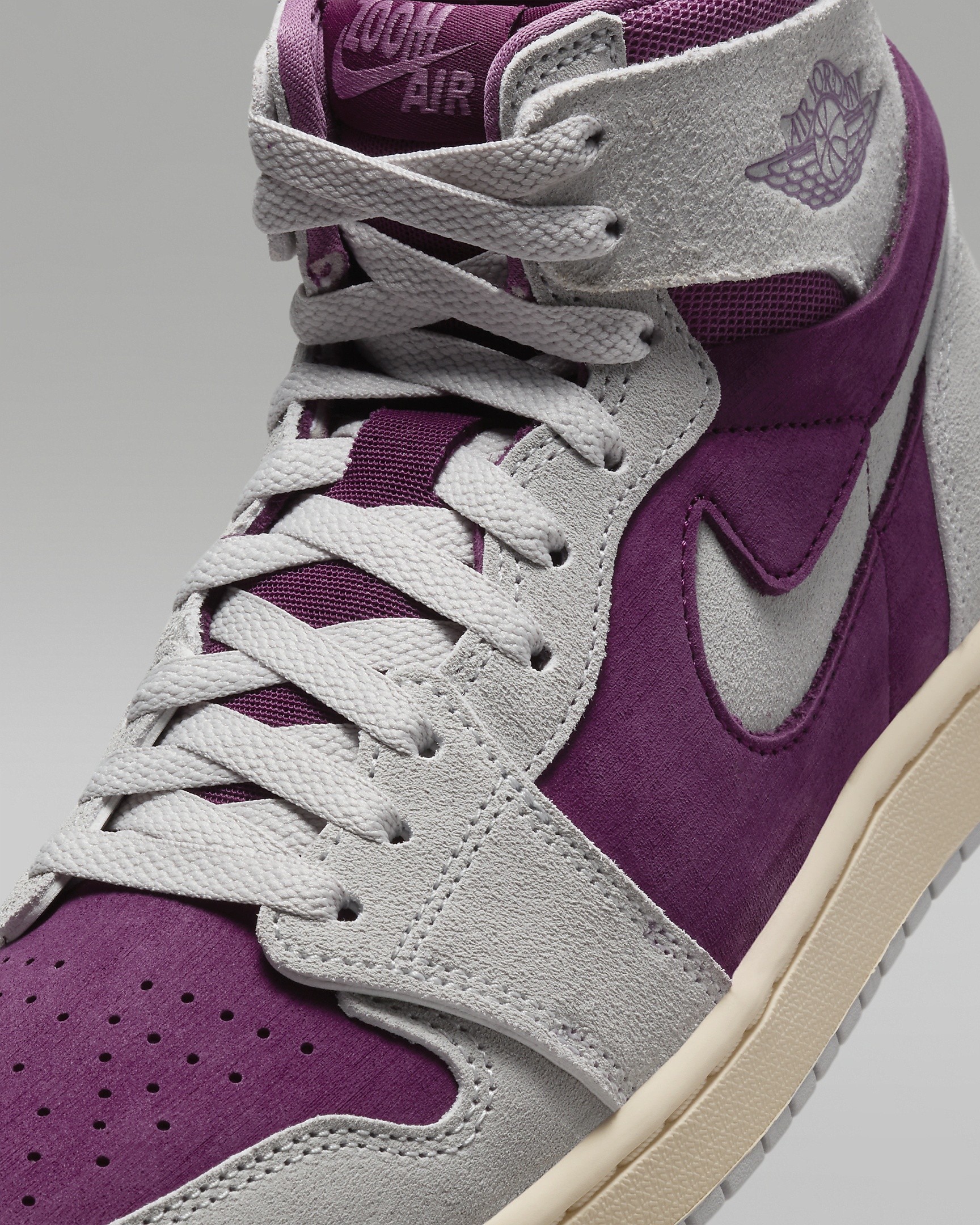 Jordan Air Jordan 1 Zoom CMFT 2 Women s Shoes REVERSIBLE