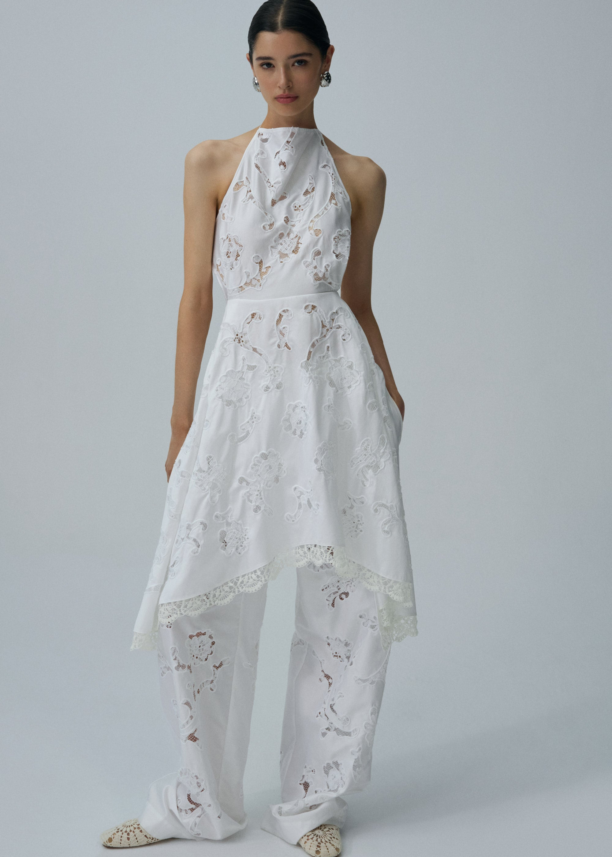 Lace poplin apron in white - 3