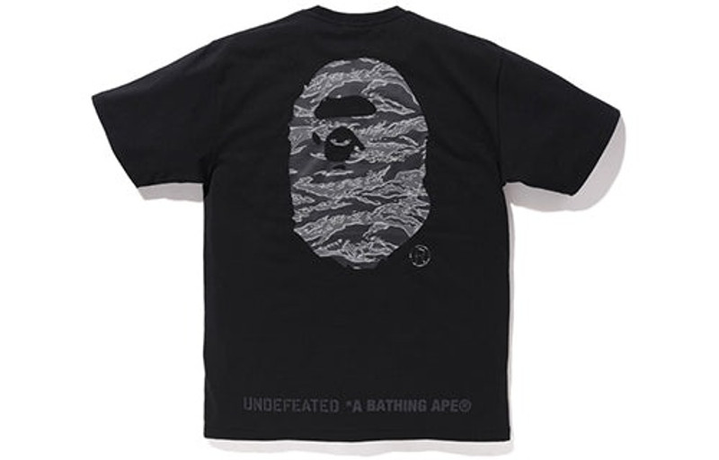 A BATHING APE® A Bathing Ape x Undefeated 5 Strikes T-Shirt 'Black' BAPE-18FW-002 outlook