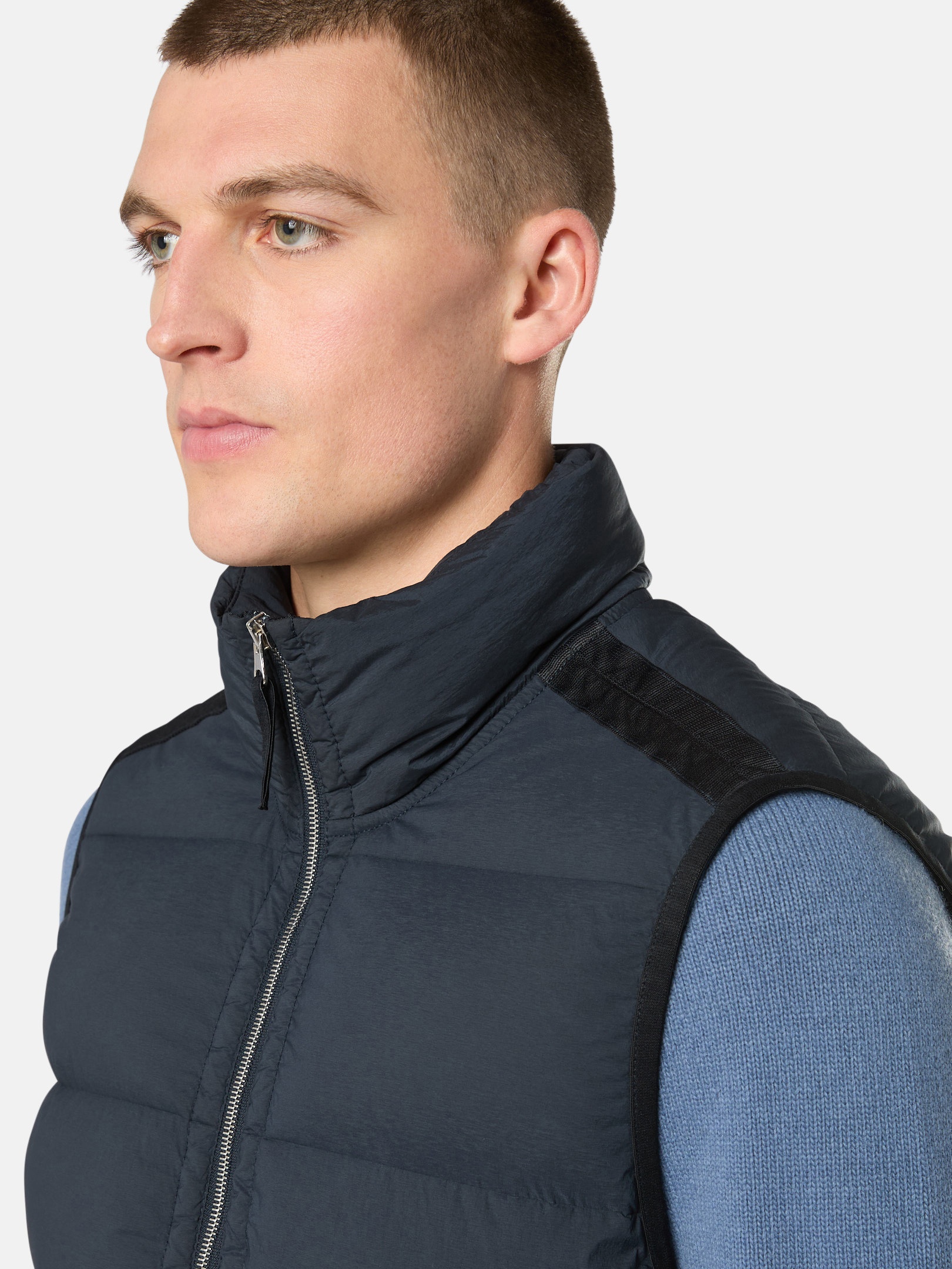 G0828 SEAMLESS TUNNEL NYLON DOWN -TC - 3