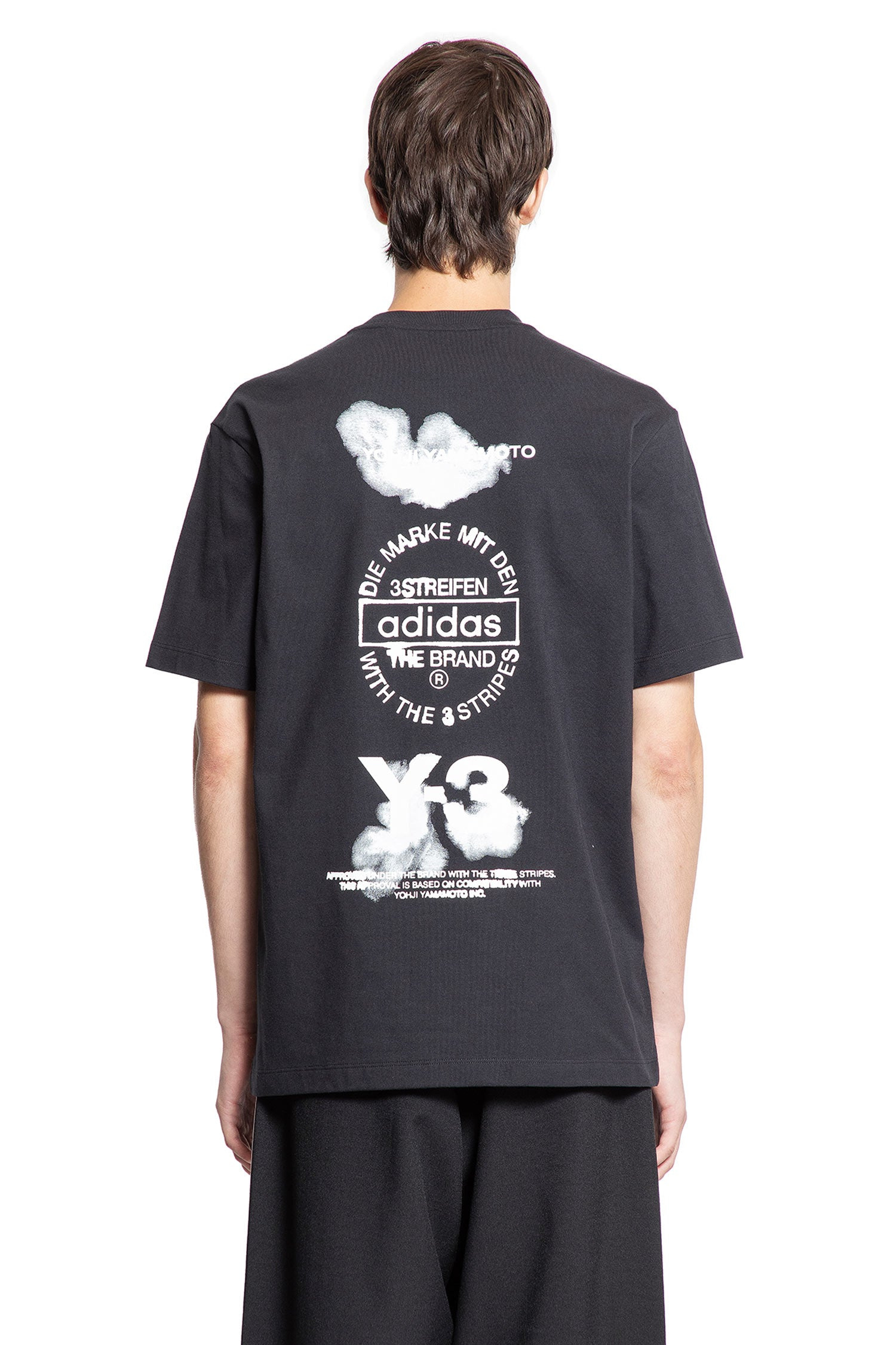 Graphic-T-Shirt - 3