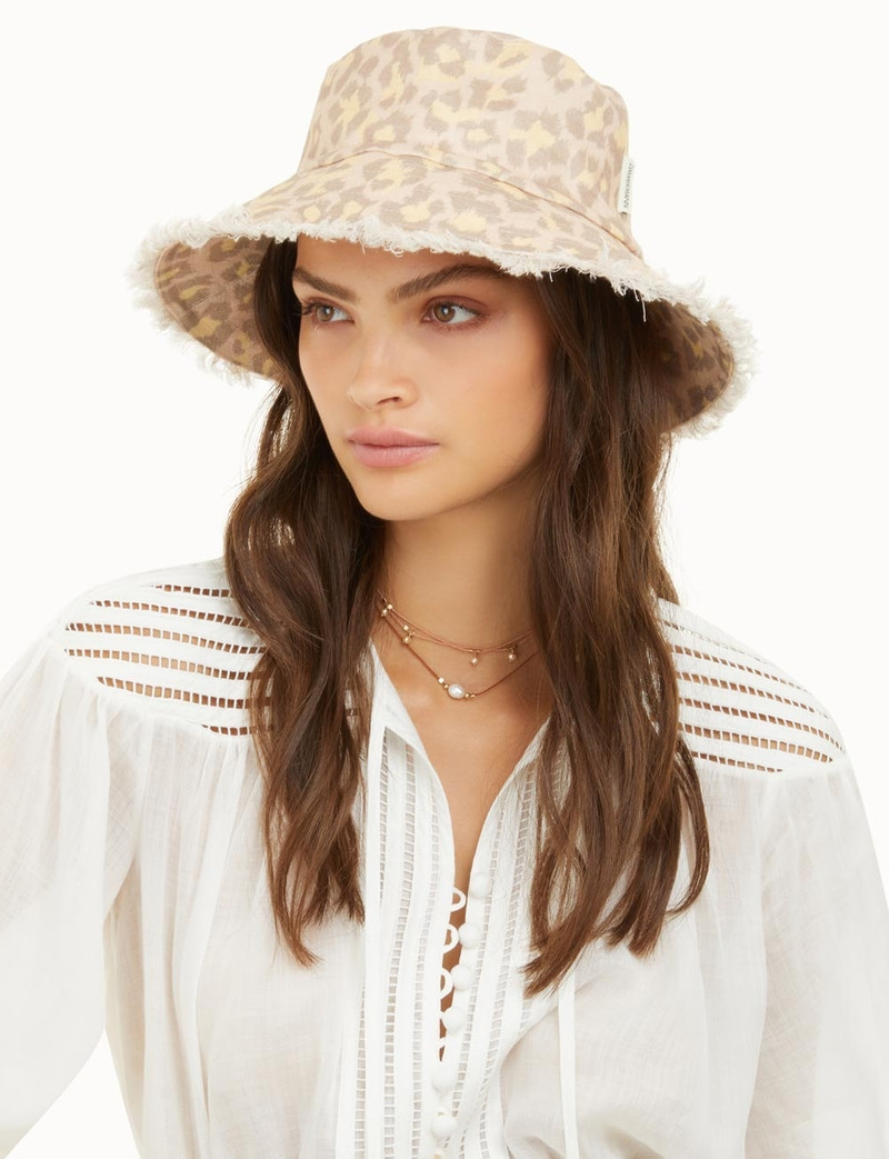 Zimmermann FRAYED BUCKET HAT outlook